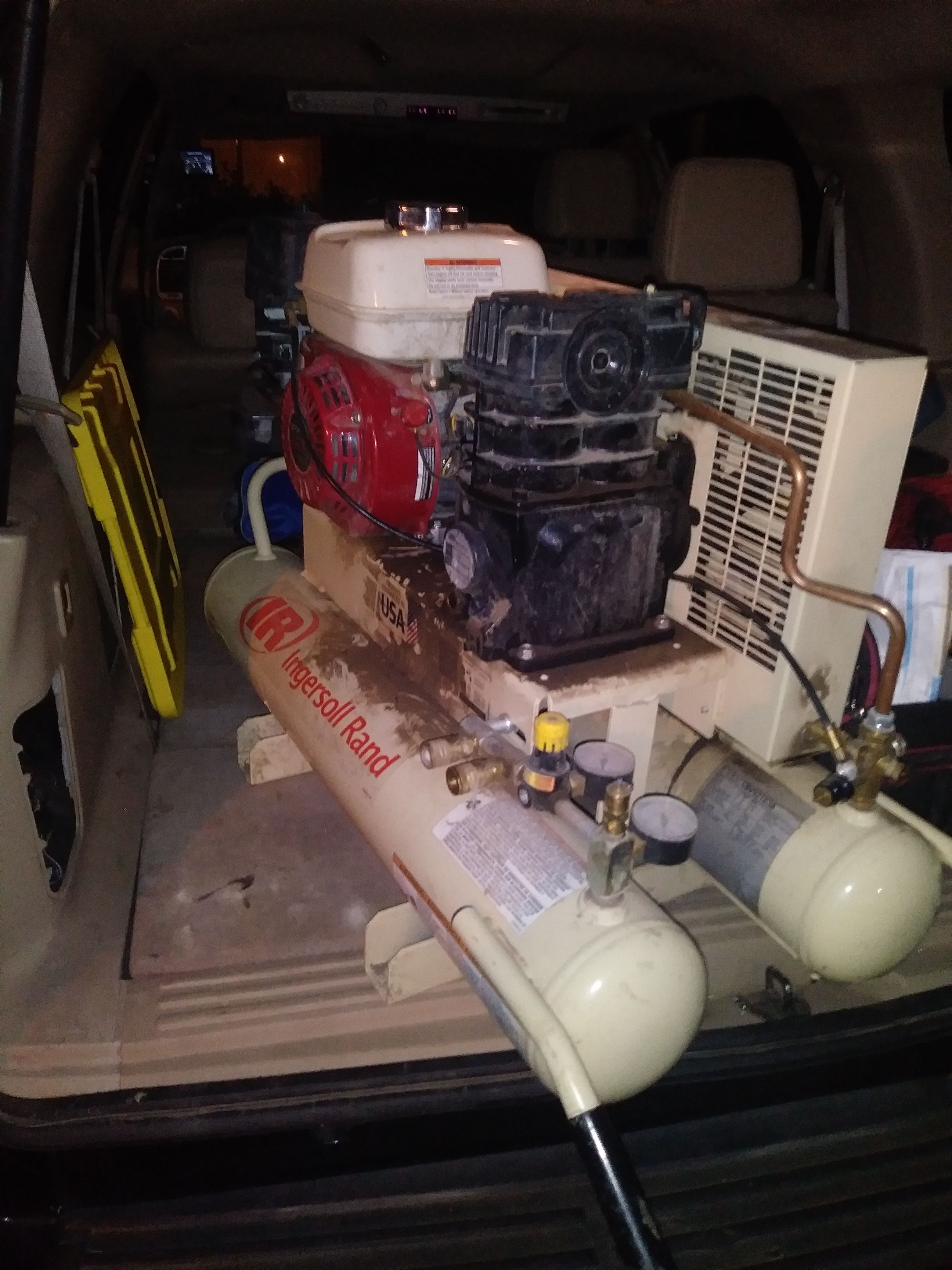 Ingersoll Rand air compressor runs great