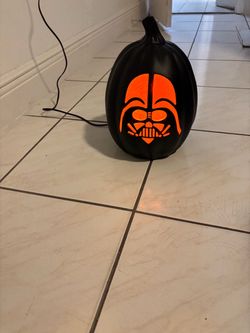 Star Wars Darth Vader Light-Up Pumpkin