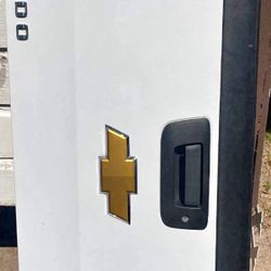 Chevy White Tale Gate 