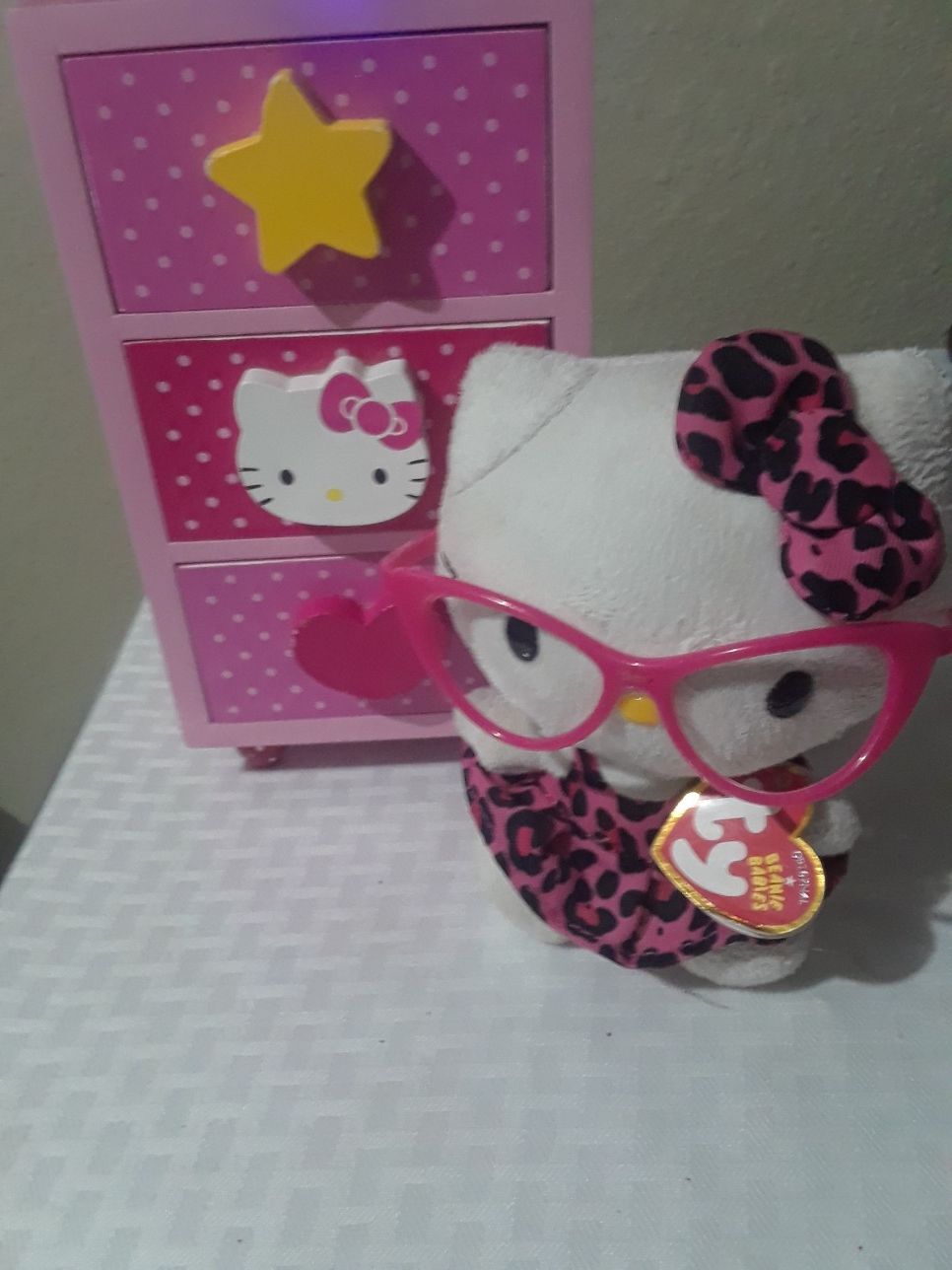 Beanie babies Hello kitty drawer set $30.00 cash only