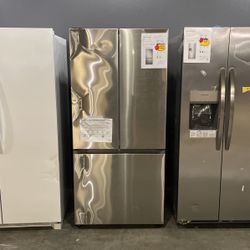 Samsung 33” Refrigerator New Scratch Dent‼️