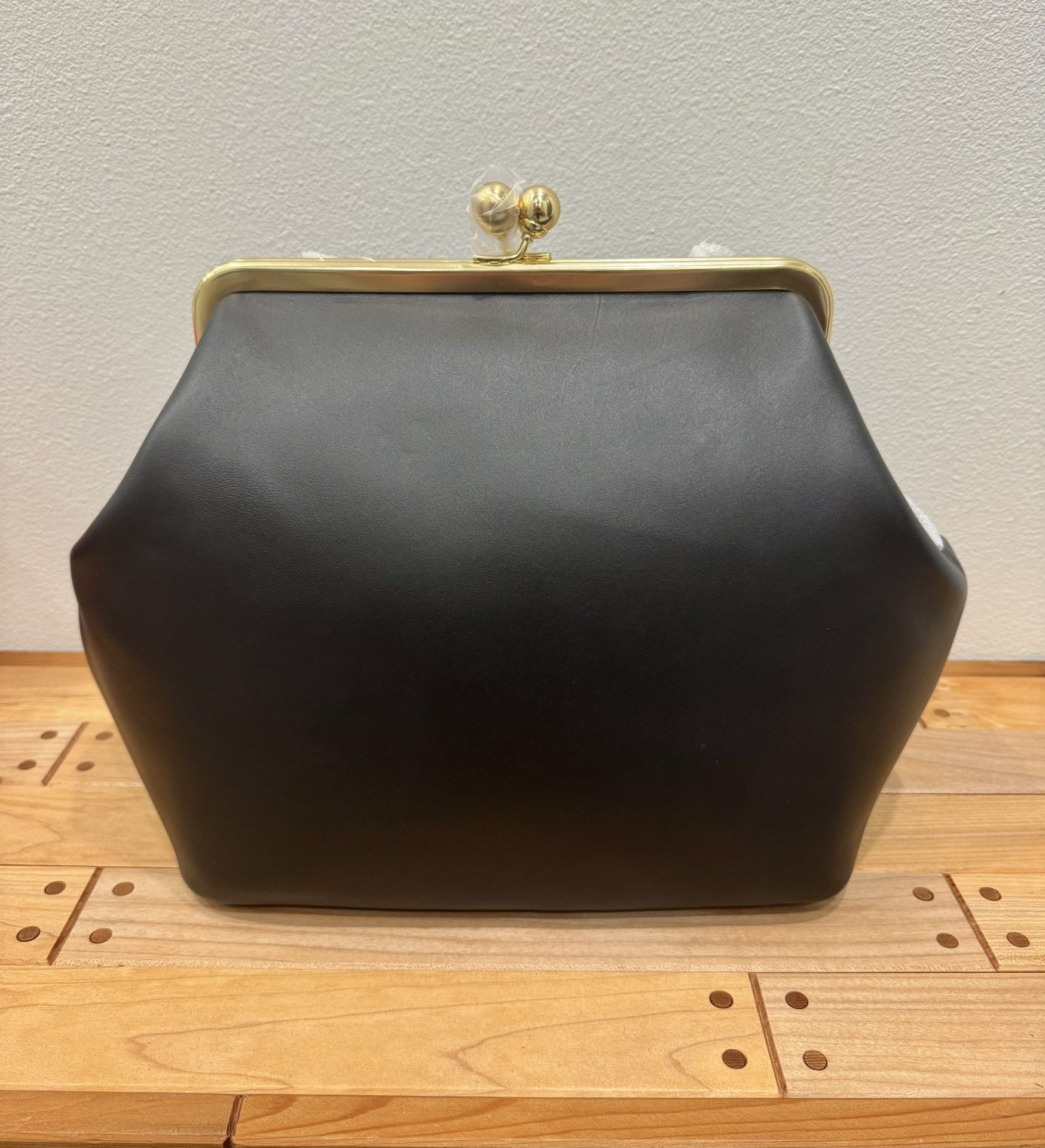 NWT Coach Large Frame Kisslock Bag Black