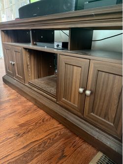 Free entertainment console