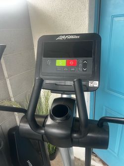 Life fitness elliptical