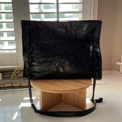 Authentic YSL Yves Saint Laurent medium Niki bag In Black