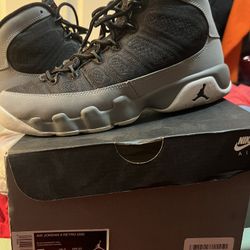 Jordan Retro 9