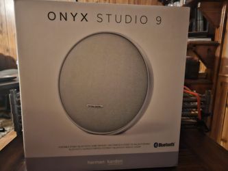 Onyx Studio 9 Bluetooth speaker The Harman Kardon Onyx Studio 9 premium portable Bluetooth