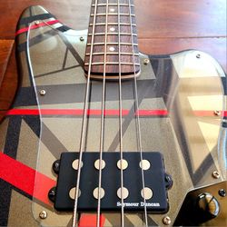 Squire Jaguar Wolfgang (EVH Style) Bass in Excellent Condition
