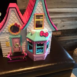 Portable Doll House