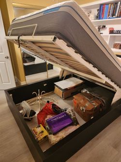QUEEN SIZE BEDROOM HYDRAULIC BED