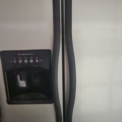 Frigidaire Side By Side 
