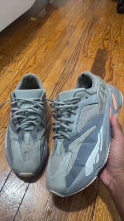 Adidas Yeezy Boost 700 Inertia Sneakers size 11