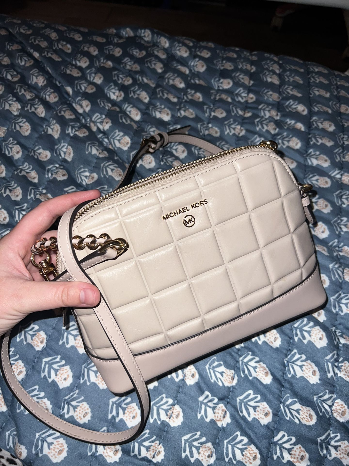 Louis Vuitton Purses for Sale in Long Beach, CA - OfferUp