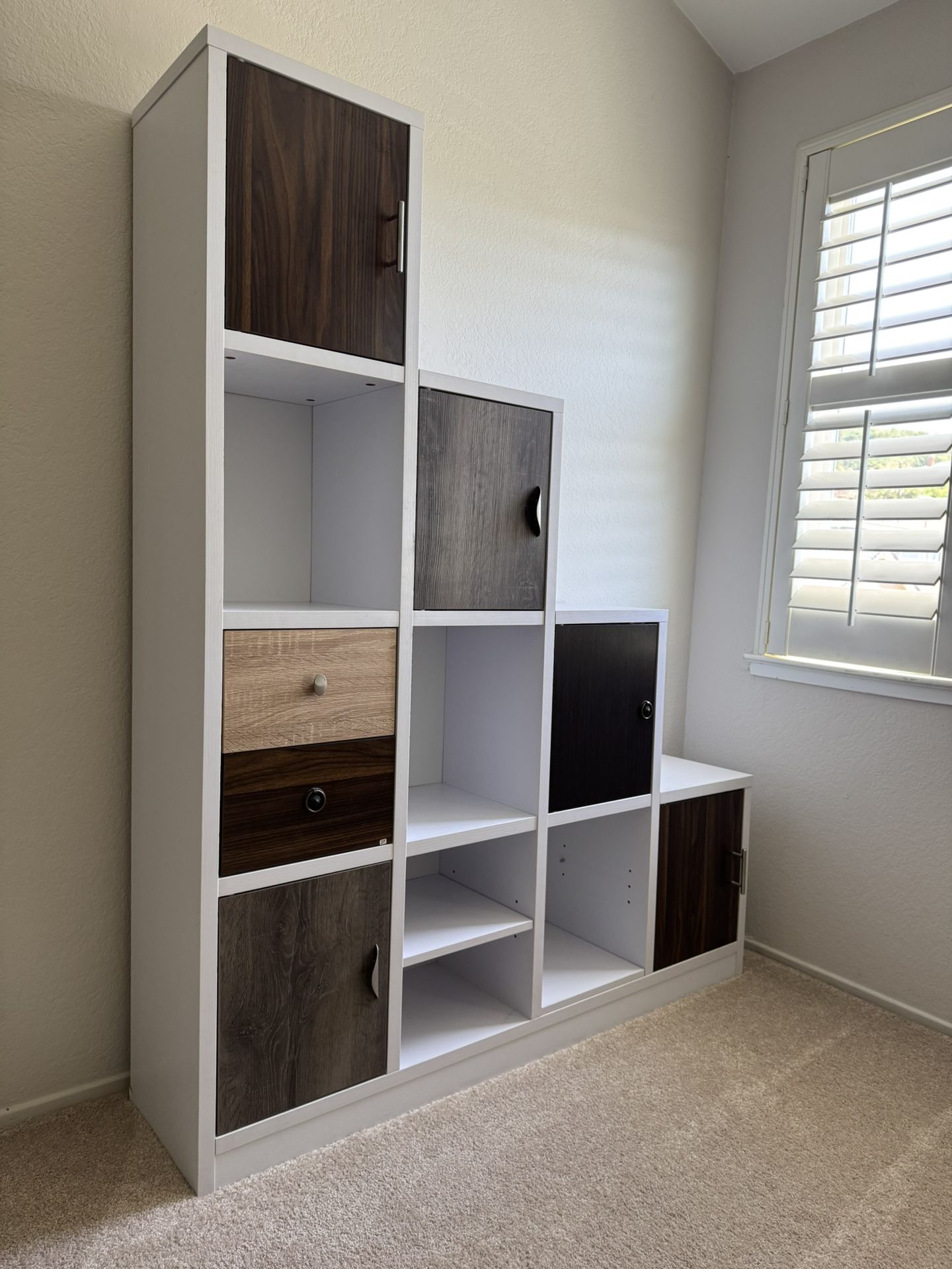 Modern Bookcase / Bookshelf