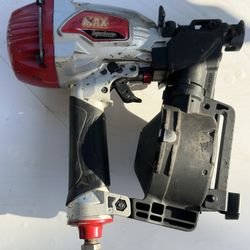 MAX SuperRoofer Air Nail Gun
