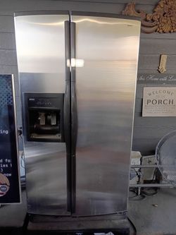 KENMORE REFRIGERATOR IN GREAT CONDITION!