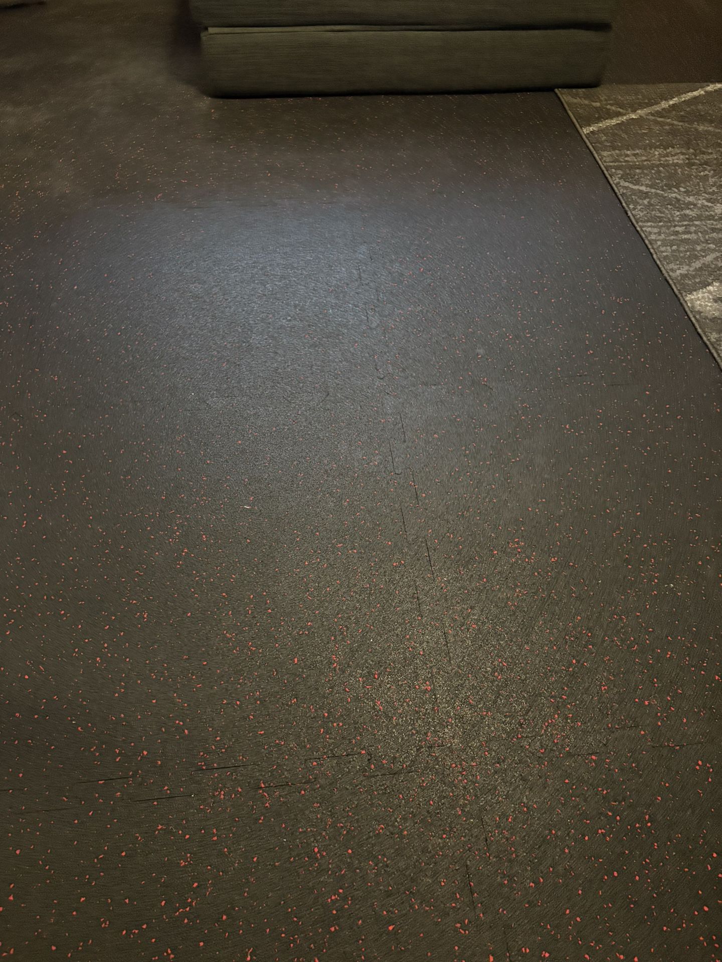 Heavy Duty Rubber Gym Flooring - Approx. 10'x10' (100 sq ft)