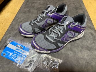 Pearl Izumi cycling shoes and extra SPD cleats - women’s Euro size 39 - only ridden indoors on trainer
