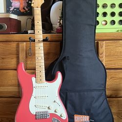 Fender Stratocaster Vintera Road Worn Fiesta Red 