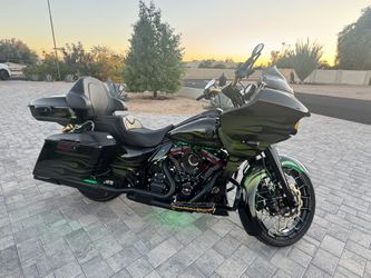 2022 Harley CVO Road Glide 70+invested Coated With Protective Coating Fully Must See To Appreciate In New Condition