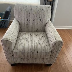 Accent chair - very sparingly used