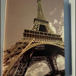 Eiffel Tower with glitter