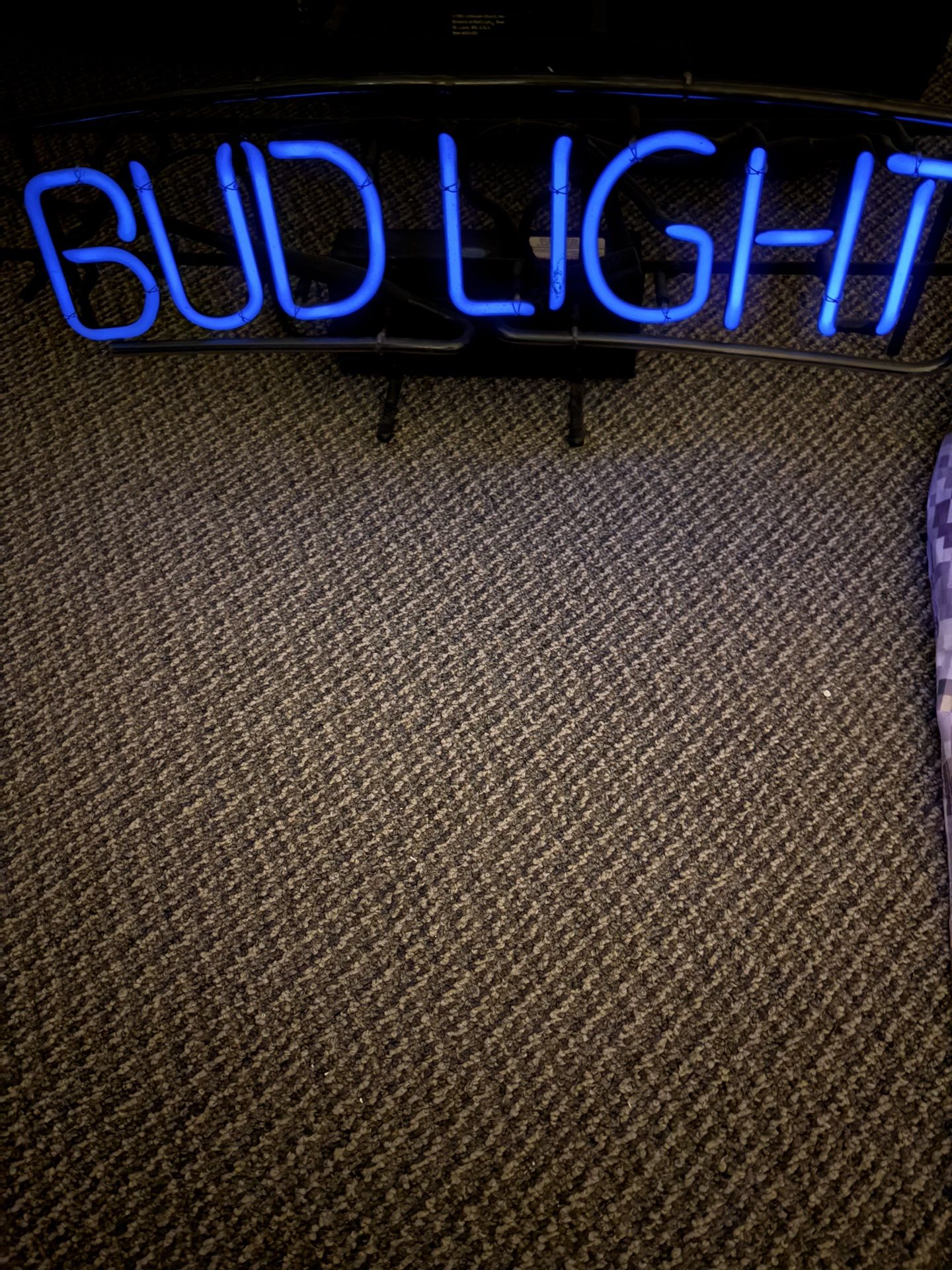 $65.00Original Neon Budlight Bar Sign