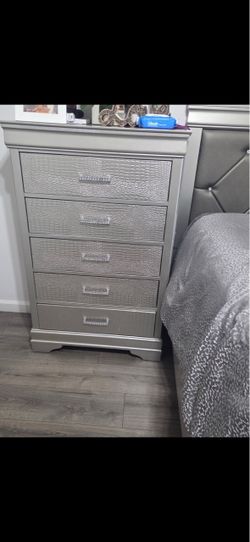 Headboard / Drawer