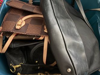 Purses lot