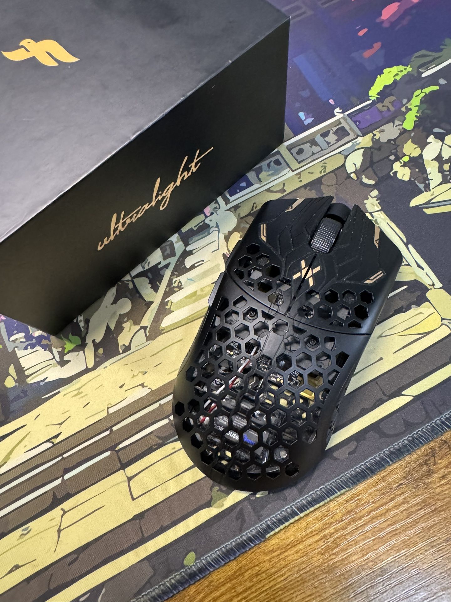 Finalmouse UltralightX Tiger (Large) Guardian Wireless Gaming Mouse