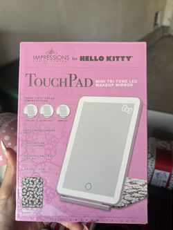 hello kitty mirror 