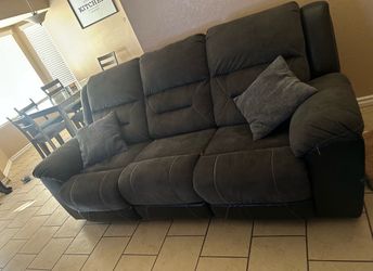 Manual reclining sofa, loveseat, recliner