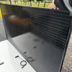 (2) Solar Panels 410 W