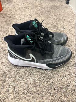 NEW Nike Kyrie 8 GO (GS) – Youth Size 4Y