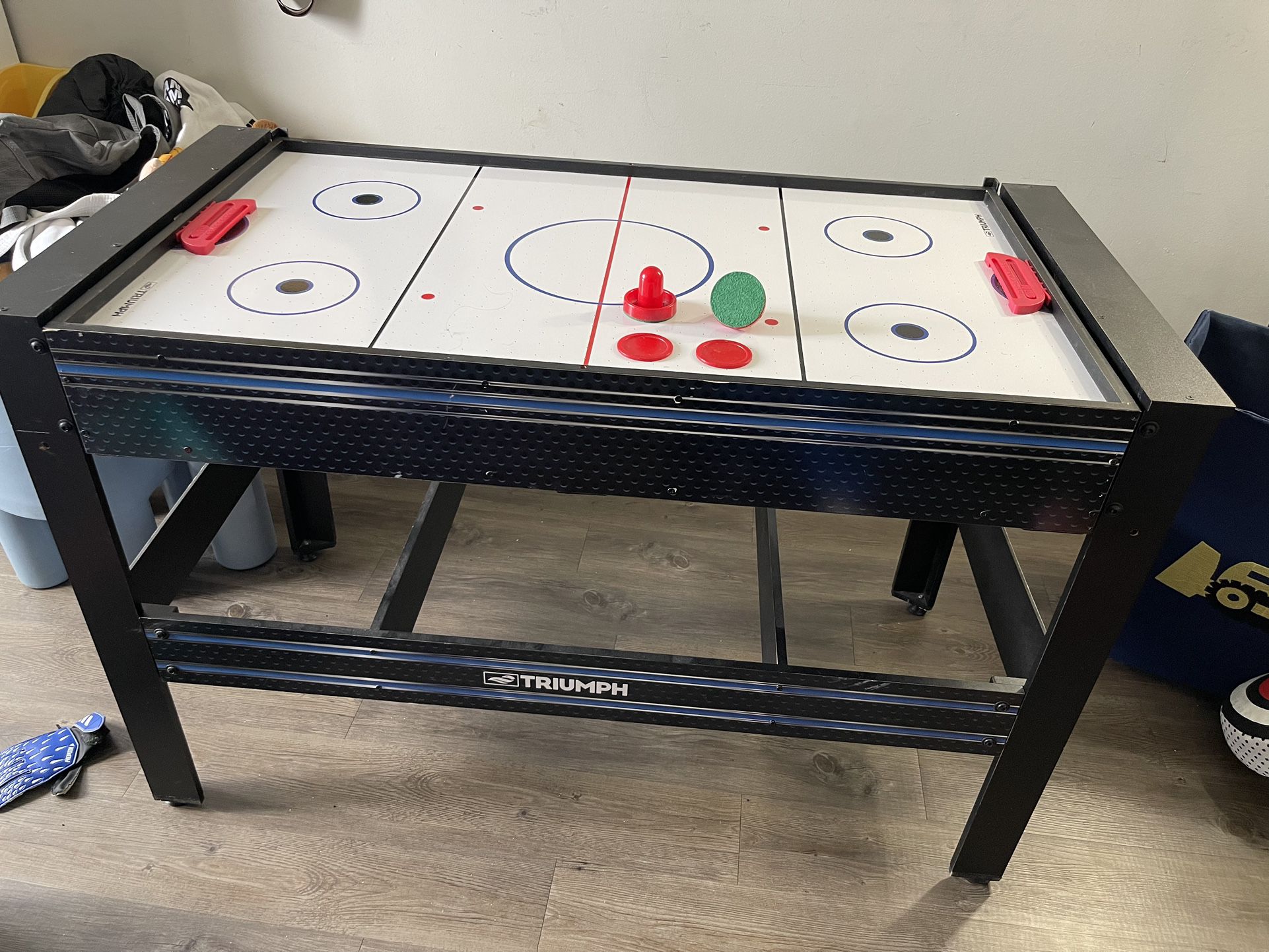 triumph game table 4 -in- 1 