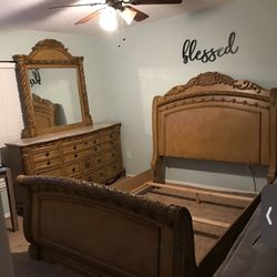 Queen Bedroom Set 