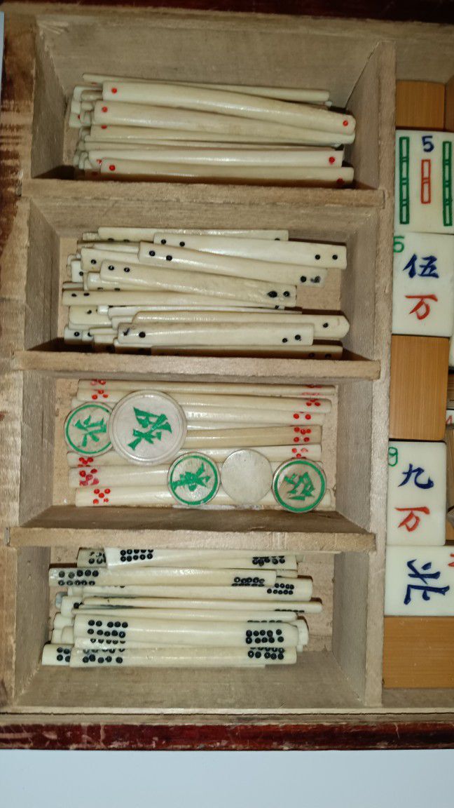 Antique Mahjong Game 