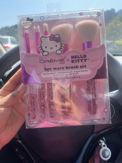Hello Kitty Makeup Brushes 