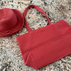 Valentine Red matching Woven Foldable Ladies Hat and Bag purse $30 for the set 