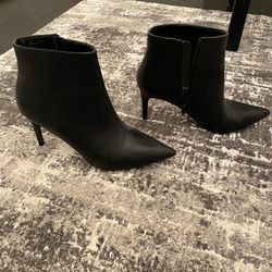 Shoes Size 10