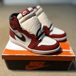Brand New Jordan 1 Retro High OG Chicago Lost & Found Size 7.5 (40.5 Euro)