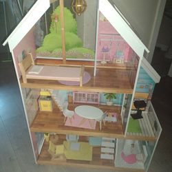4 Ft Tall Kid craft Costco Barbie Doll House