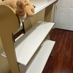 3 Section Shelf