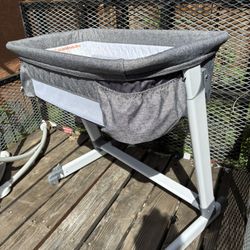 Simmons Kids Bassinet 