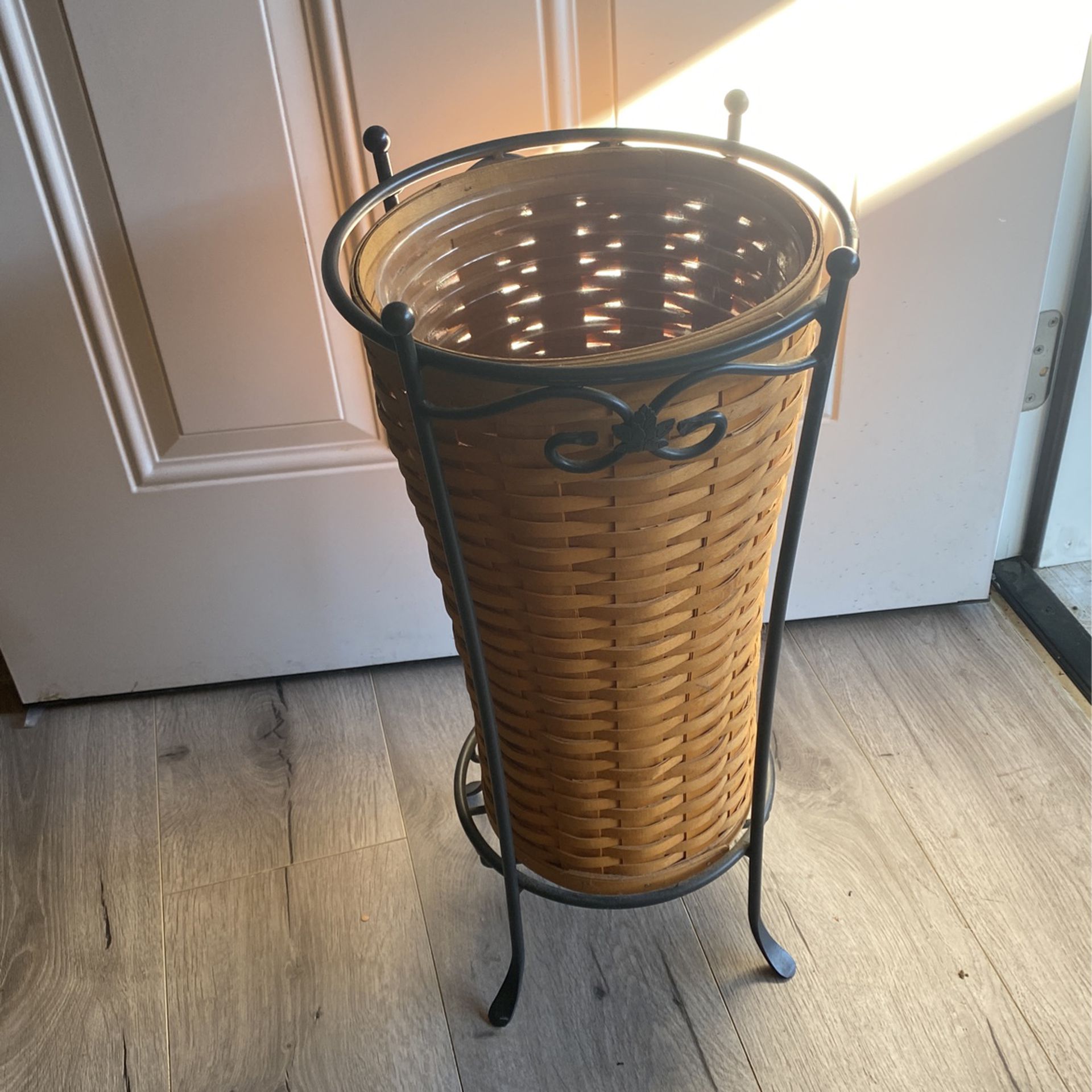 Longaberger Umbrella Basket . Comes With Plastic Lining to protect wooden basket