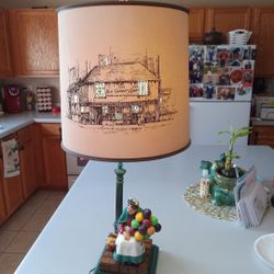 Old Balloon Seller – Lamp HN1315 Lamp – Royal Doulton Figurine