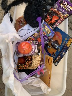 Hallowing Decorations 4 Boxes 