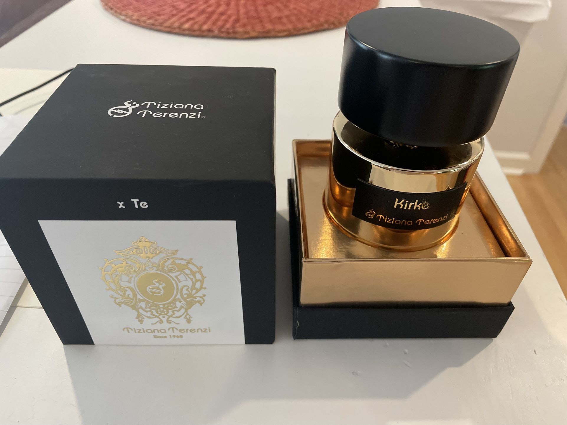 Kirke Perfume 