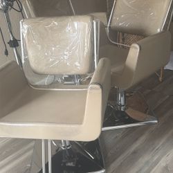 4 Salon Styling Chair 