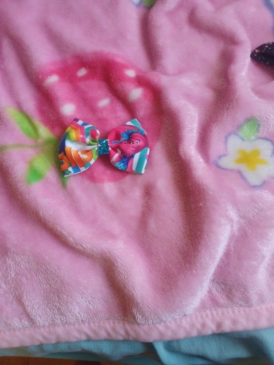 Trolls Bows